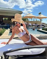 Nasanin Nuri Pictures Nasanin Nuri