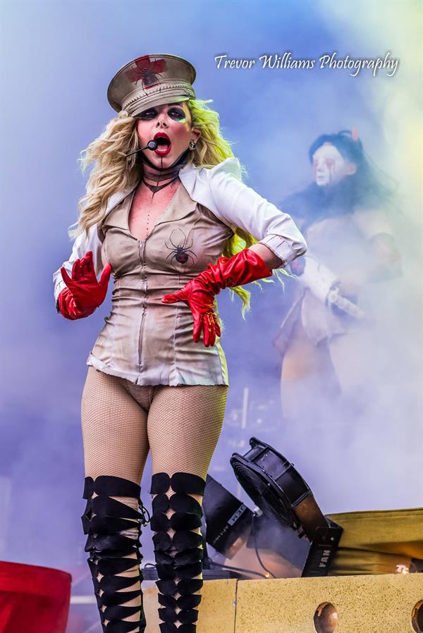 Maria Brink