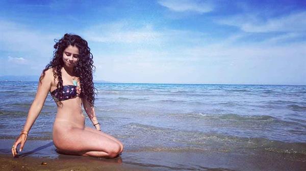 Sirena Nude Pics