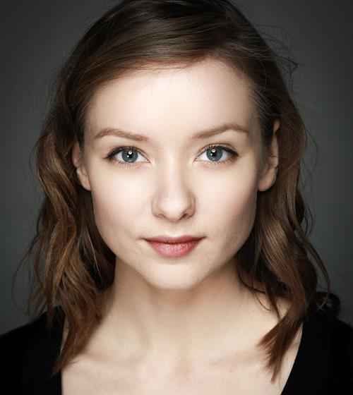 Alexandra Dowling