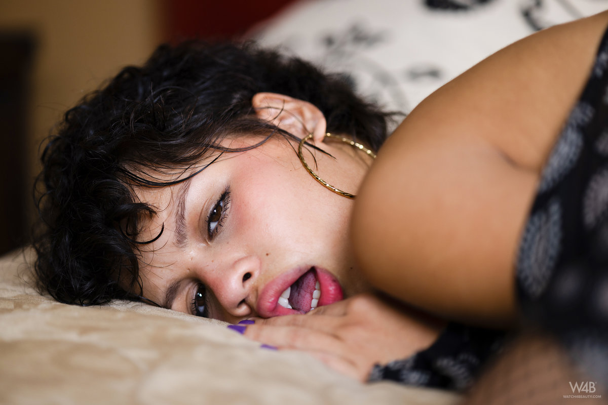 Lilith Baph: 5 Fingers