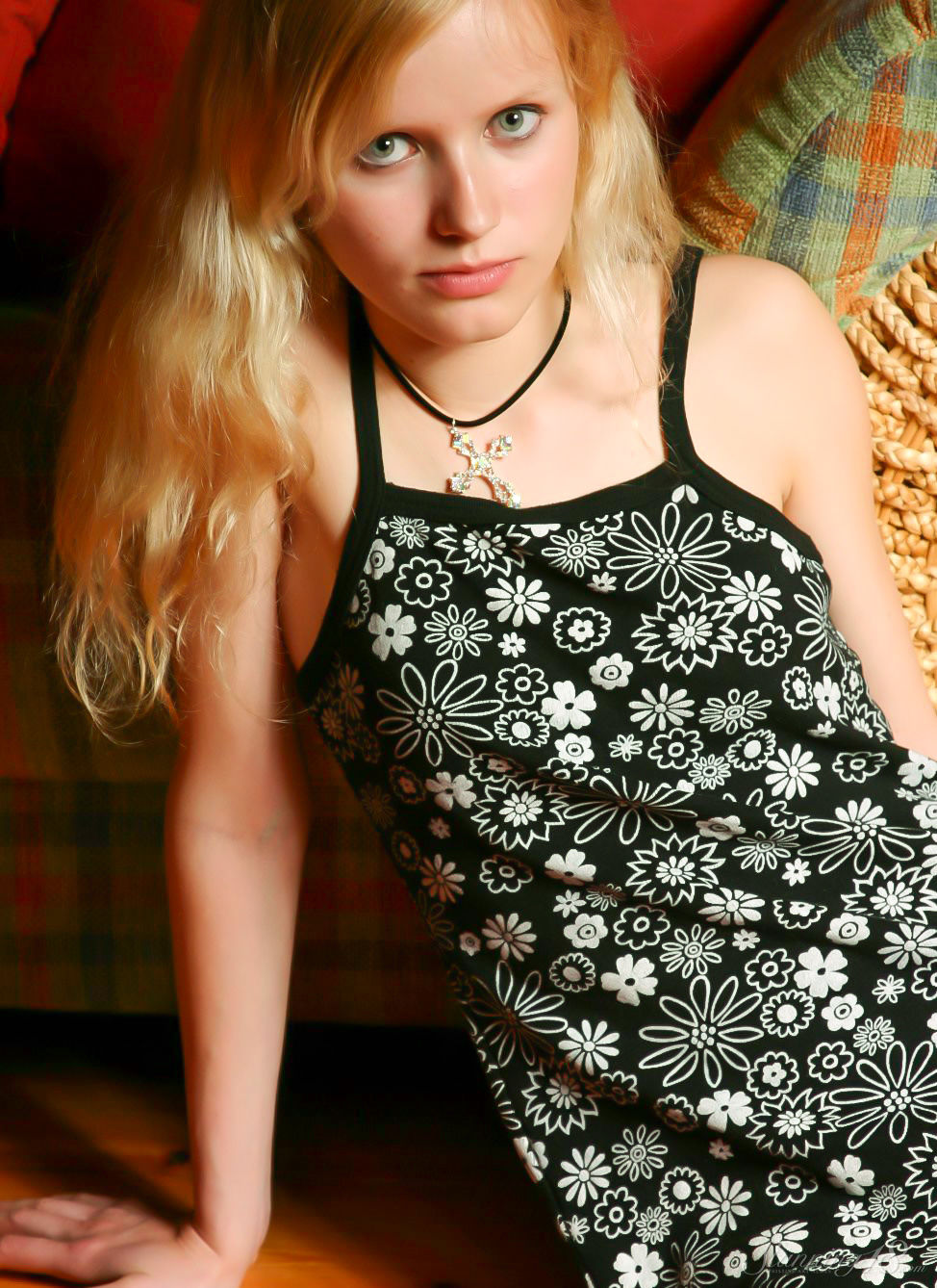 Yana - Flowered Dress