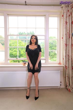 Rachel Aldana - Sexy View Set BTS 1