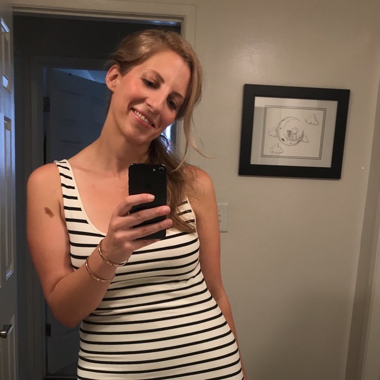 Georgia E taking a selfie