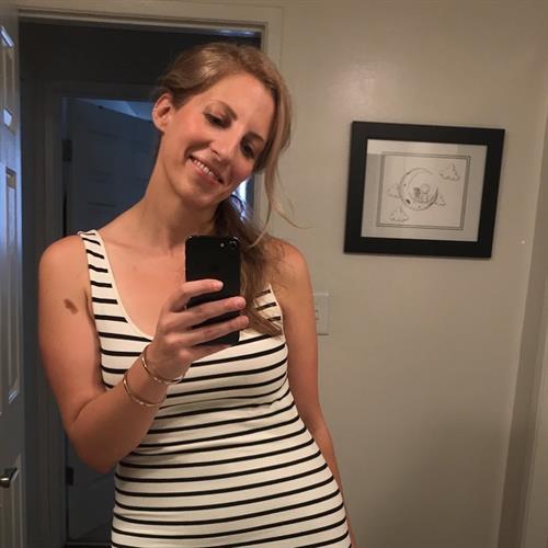 Georgia E taking a selfie