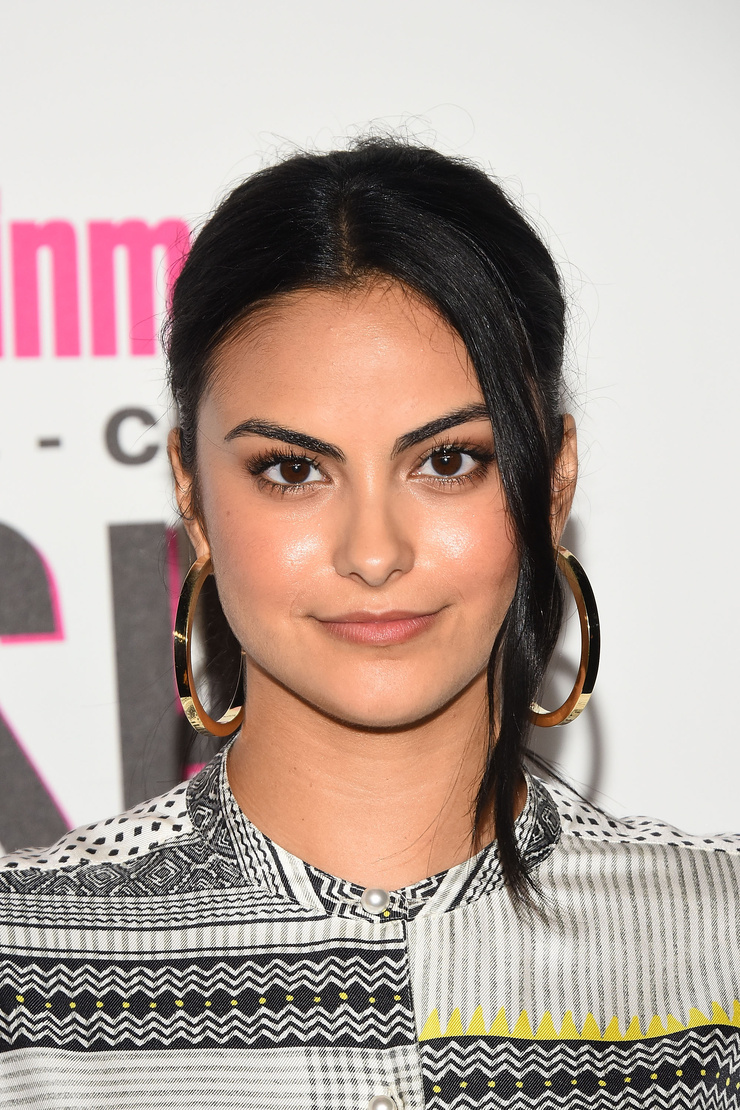 Camila Mendes