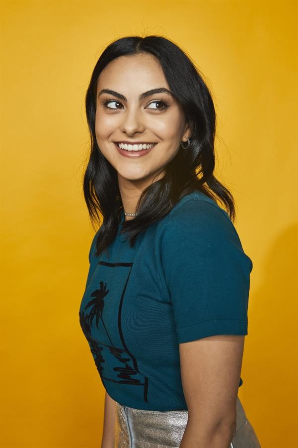 Camila Mendes