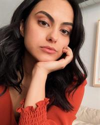 Camila Mendes