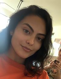 Camila Mendes