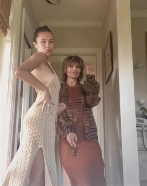 Delilah Belle Hamlin