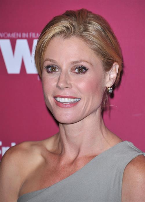 Julie Bowen