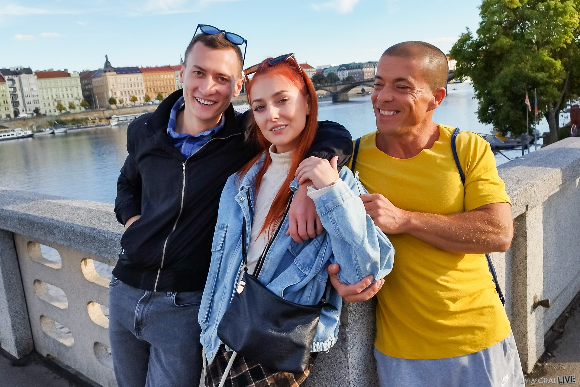 BUBBLE BUTT GINGER KATY ROSE CUNT STRETCHED in DOUBLE VAG