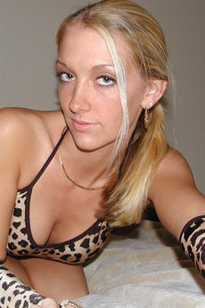 Kristi Kitty Nude Pictures Amateur Teen In Animal Print