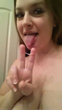 Aviana FTV Nude Pictures Snap A Pic