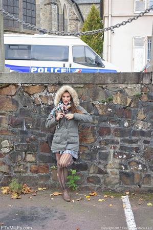 Roxy FTV Nude Pictures Braving The Cold