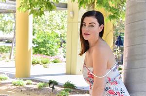 Sovereign FTV Nude Pictures Curvy Gazebo MILF