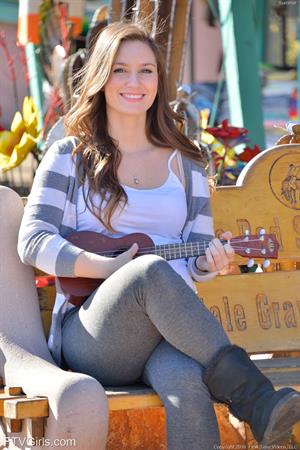 Summer FTV Nude Pictures Summer Explicit Musician