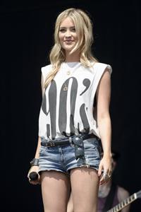 Laura Whitmore