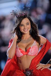 Miranda Kerr in lingerie