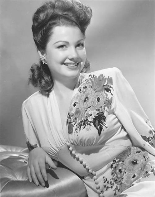 Anne Baxter