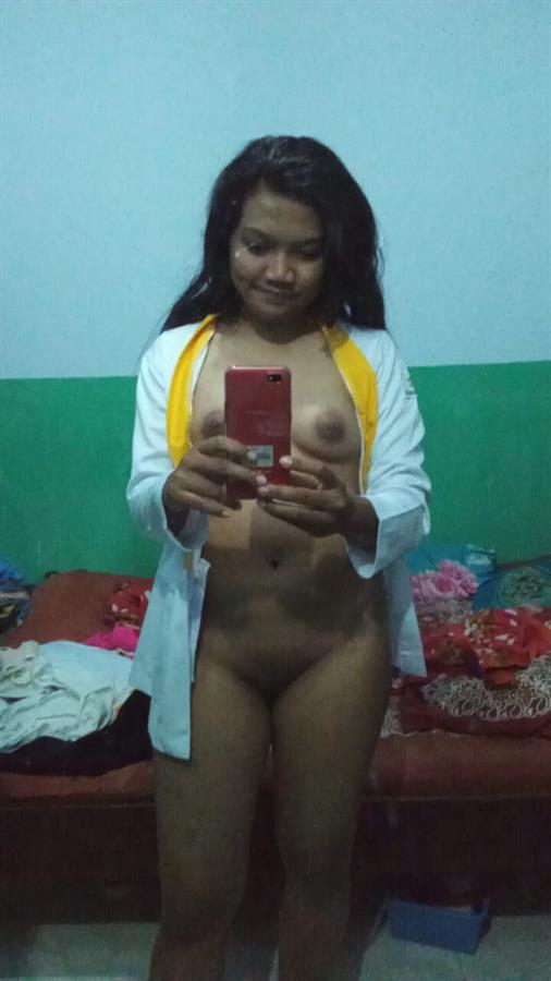 Lailatul Fitria - pussy