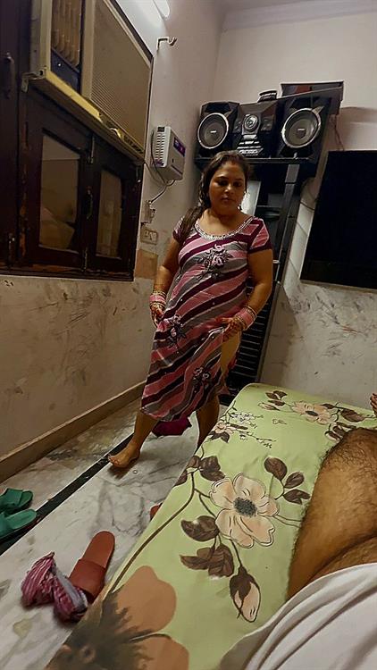 Hot Paki aunty nude pics