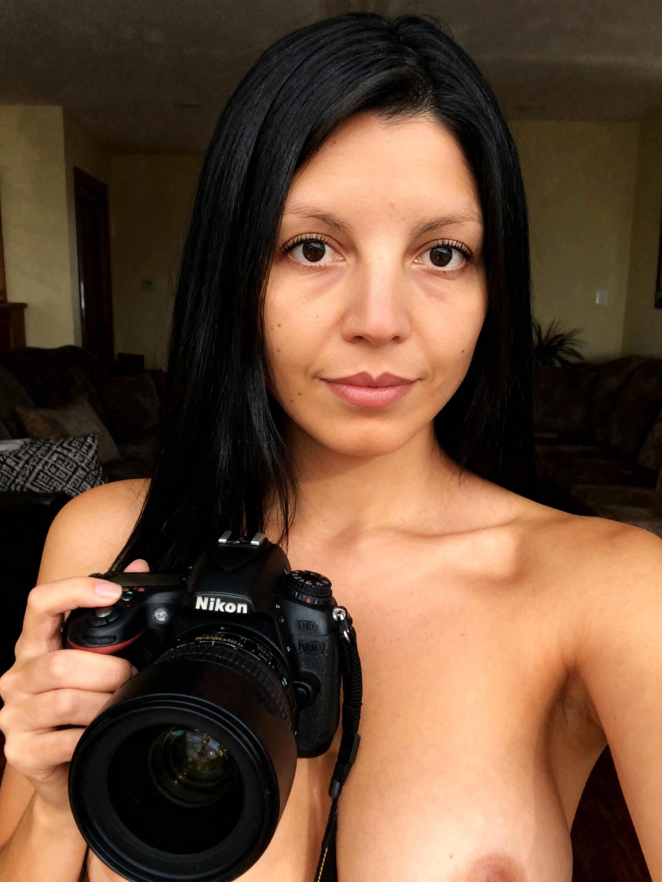 Noemi latin porn star nude