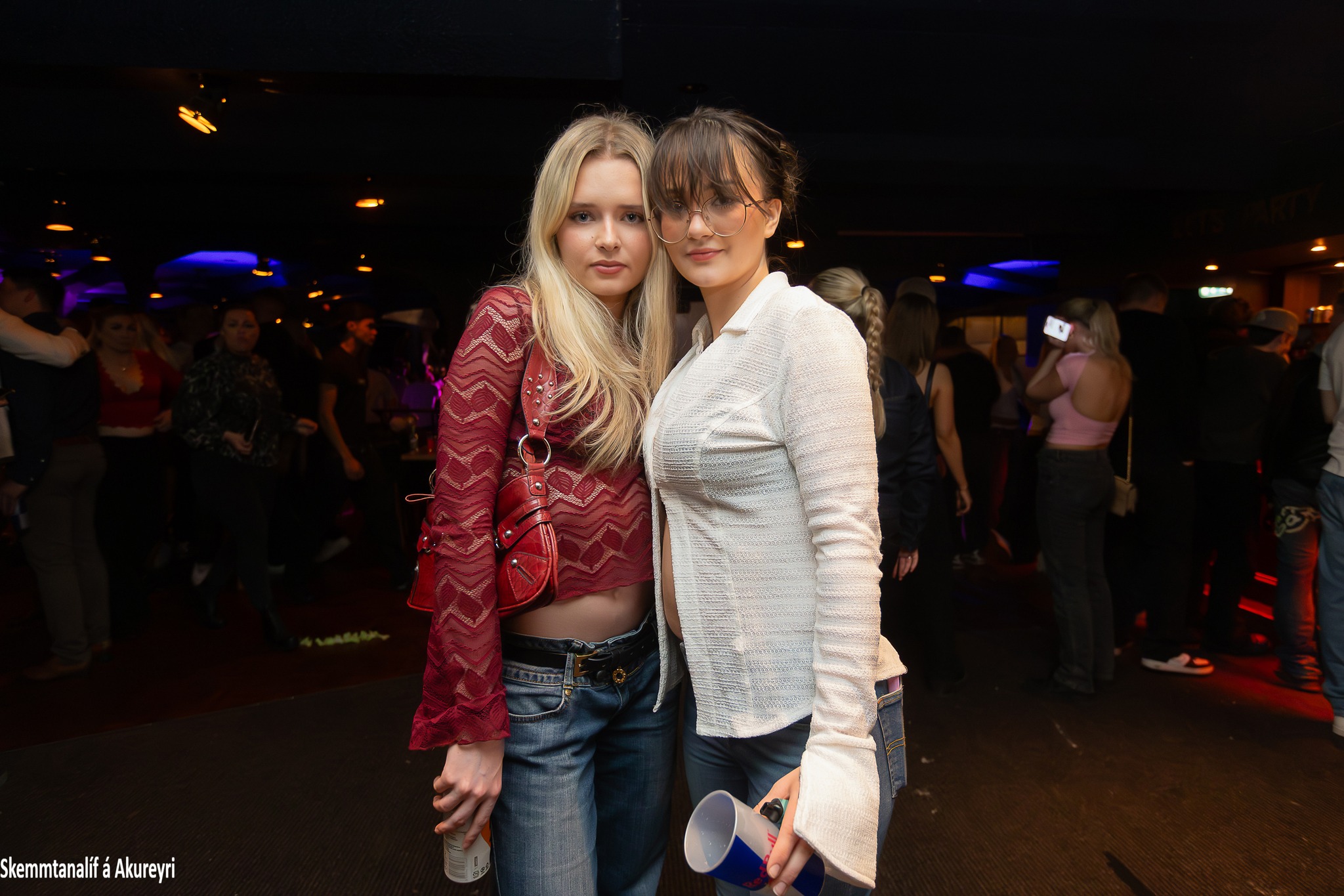 Icelandic party babes