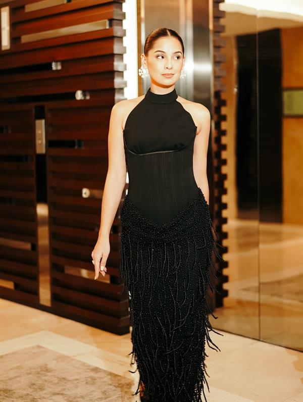 Jasmine Curtis-Smith