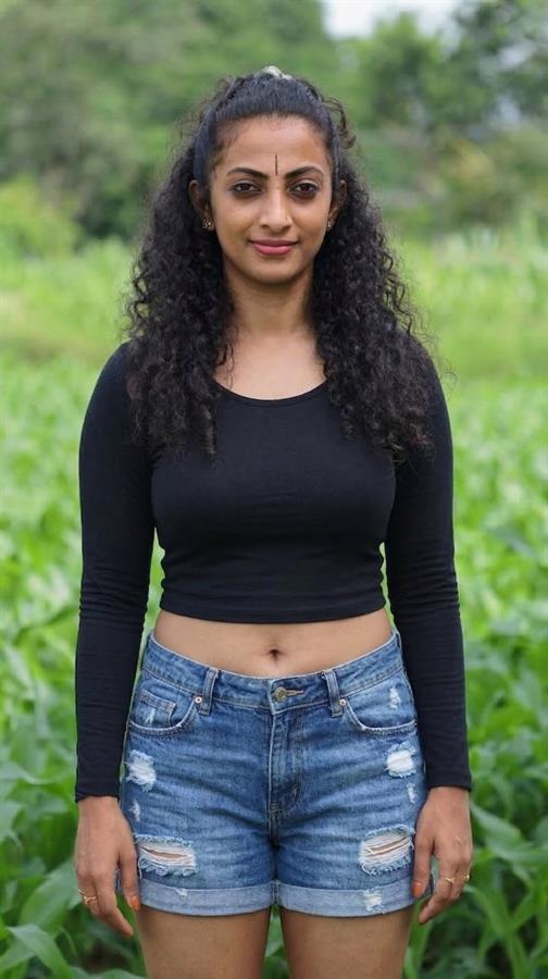 Deepu, Deepika, Indian girl, Indian wife, Indian nude, Nude girl, girl, deepika_deeputrueloveneverend, flashing, bottomless, pussy, trimmed pussy