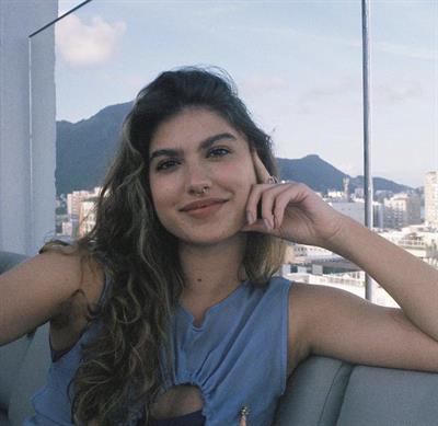 Giovanna Grigio taking a selfie