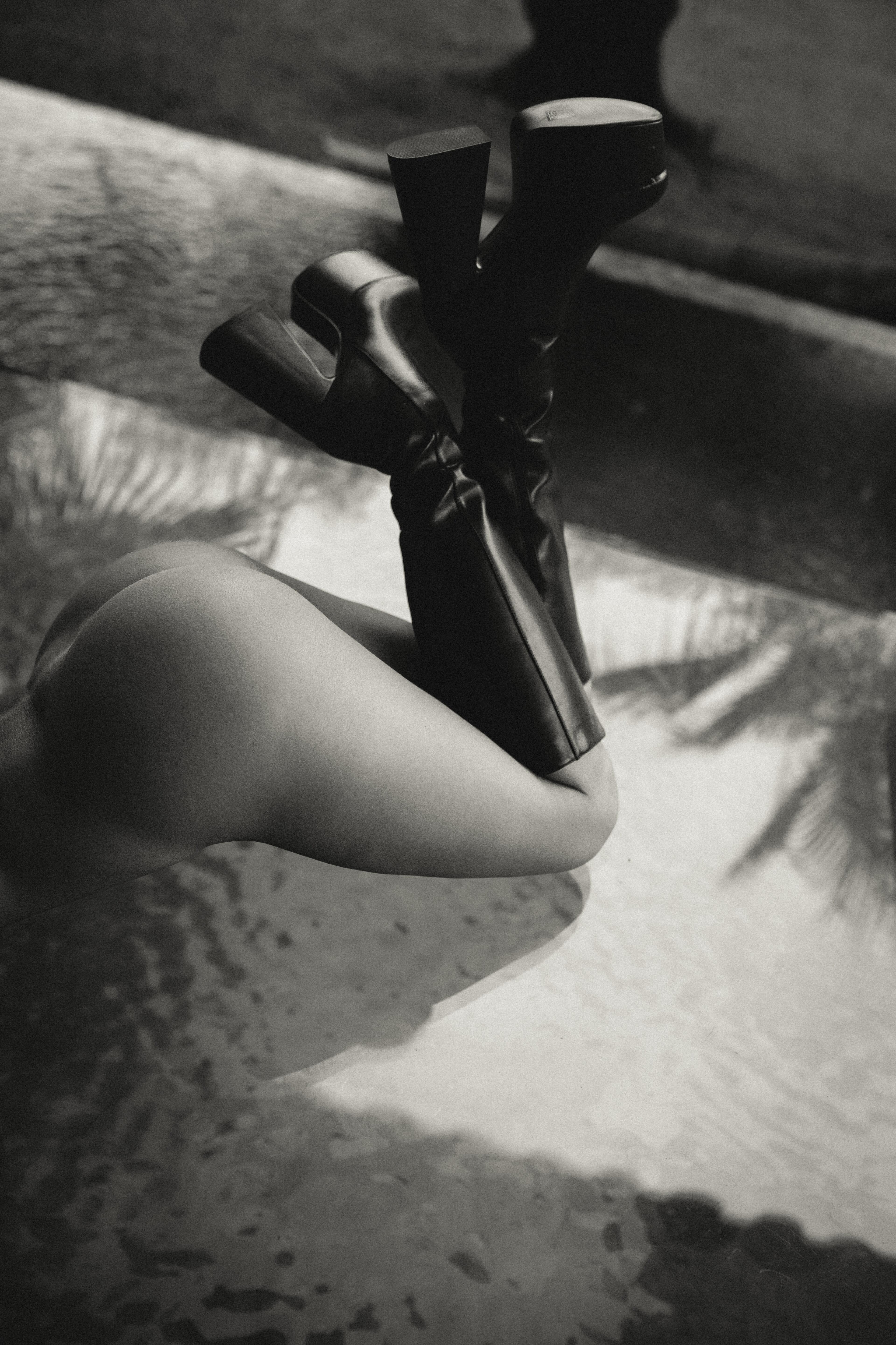Backyard lingerie photoshoot 