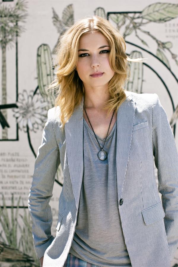 Emily VanCamp