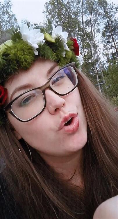 Hot finnish JenKowski cum on forehead