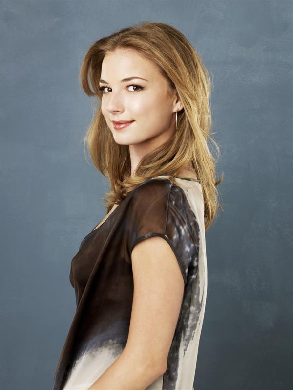 Emily VanCamp