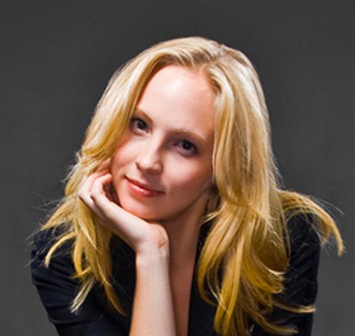 Candice Accola