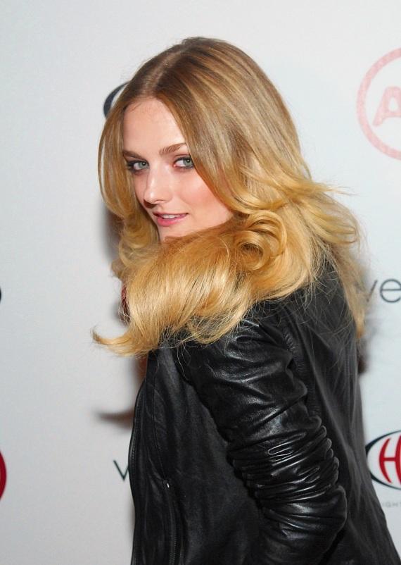 Lydia Hearst