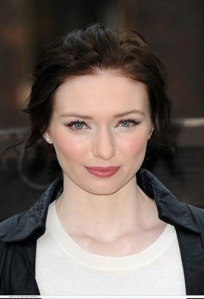 Eleanor Tomlinson