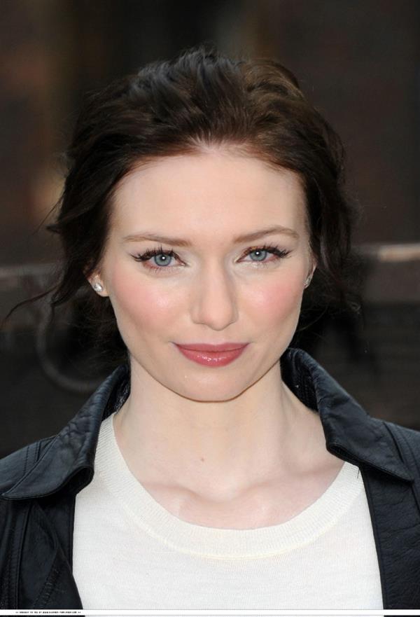 Eleanor Tomlinson