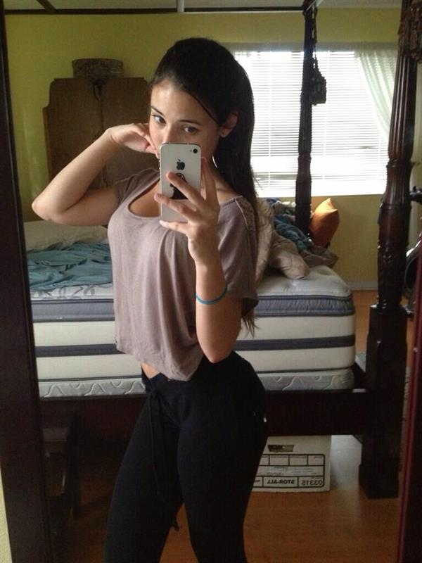 Angie Varona taking a selfie