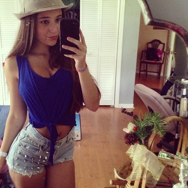 Angie Varona taking a selfie
