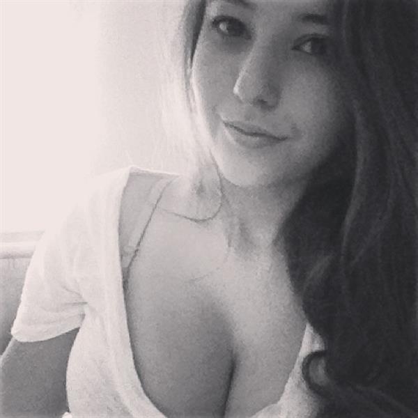 Angie Varona taking a selfie