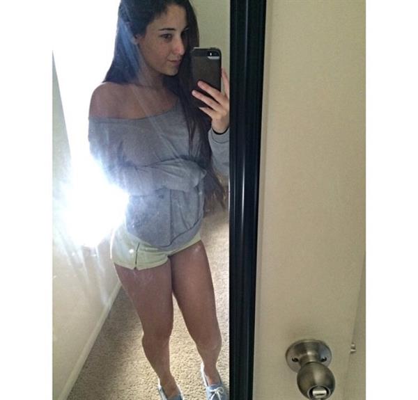 Angie Varona taking a selfie