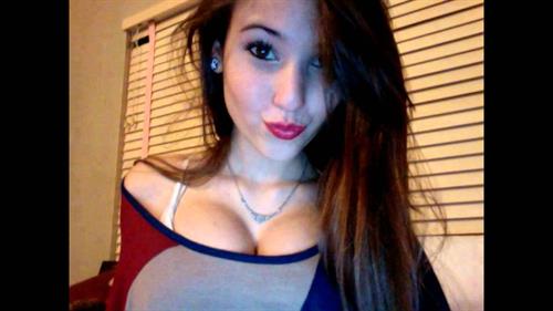 Angie Varona taking a selfie