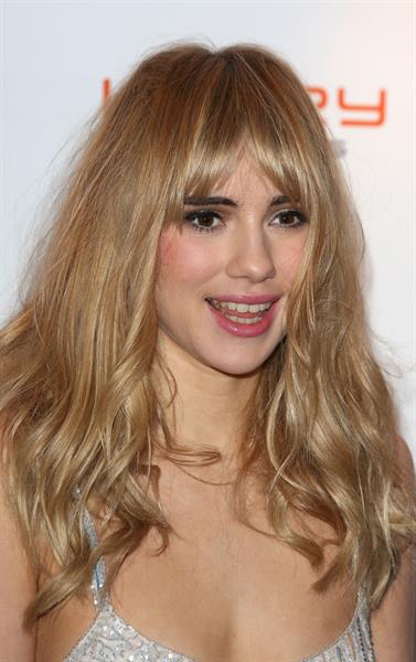 Suki Waterhouse