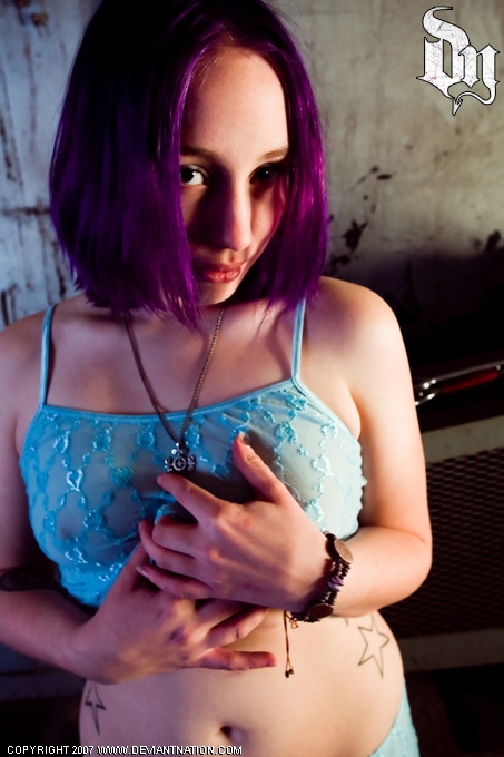 Zoe Quinn in lingerie