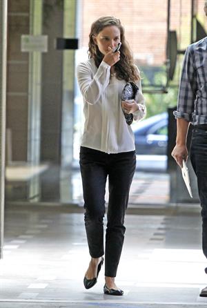 Natalie Portman - Exits an office building in Beverly Hills - August 10, 2012