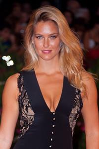Bar Refaeli