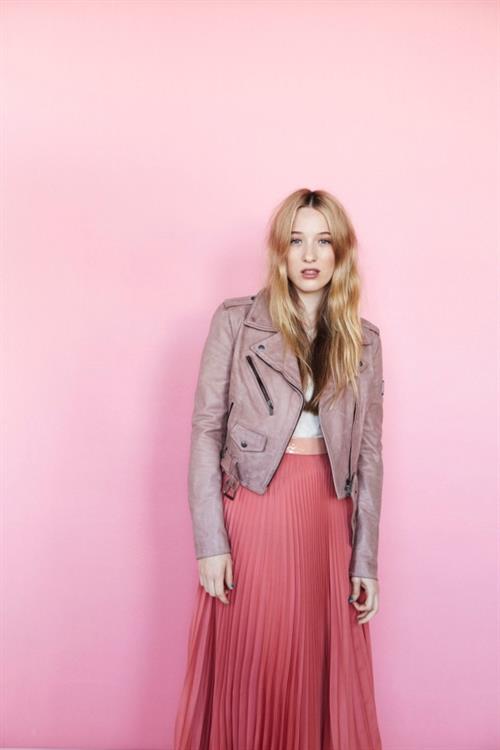 Sophie Lowe