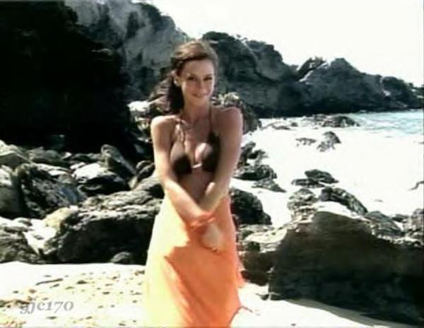 Jennifer Love Hewitt in a bikini